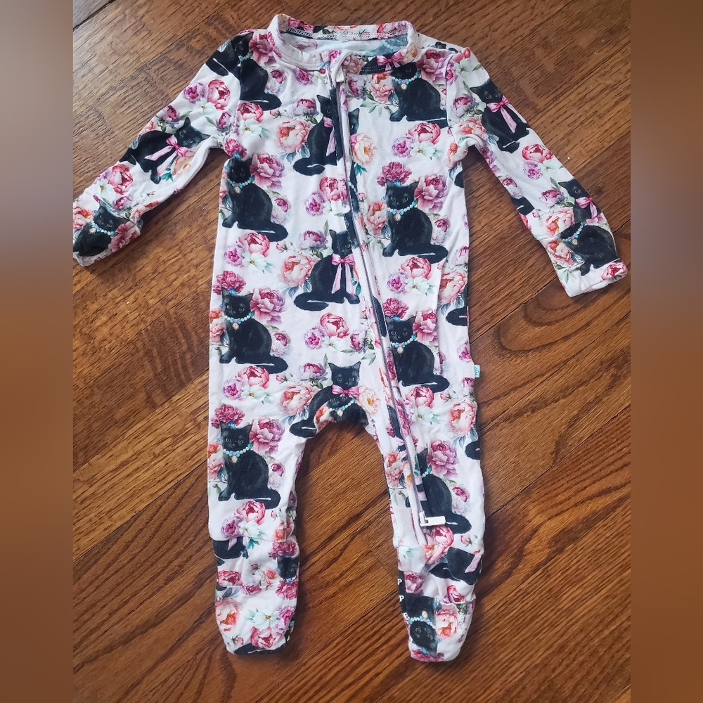 Posh Peanut Baby Girl Zipped Convertible Onesie Pajamas 0-3 Months